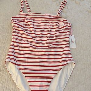 Women’s Lg. Vineyard Vines swim suit